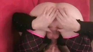Loira voraz dá um bo ...