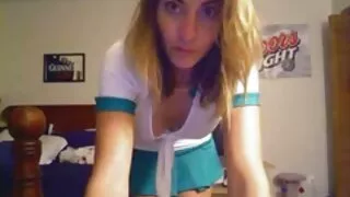 Um casal de garotas  ...