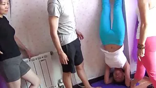 Garota morena de sei ...