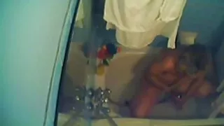 Garota morena sexy c ...