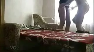 Um cara branco fode  ...